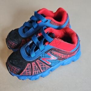 New Balance Hook And Loop Running Shoe